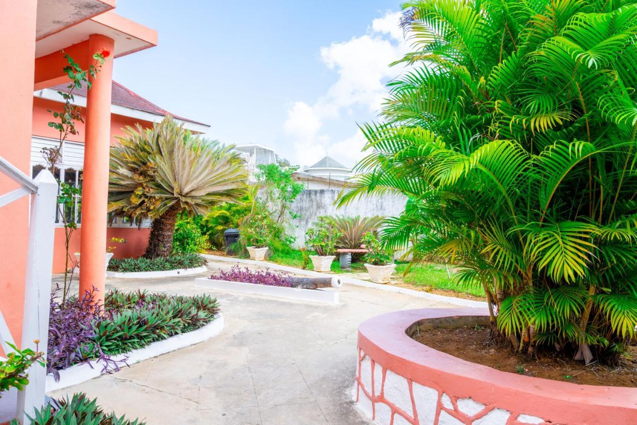 Shields Negril Villas Exterior foto